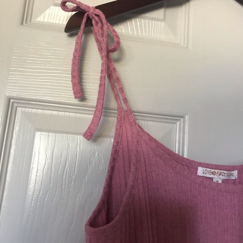 🆕 | 💕 Pink Ribbed Romper - Picture 4 of 7